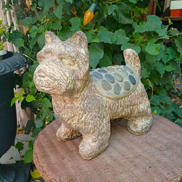 Vintage Scotty Terrier Solid Concrete Cement Stone w/Inlaid Stone Saddle - Picture 7 of 14